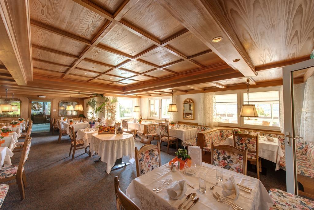 Hotel Waldhof Корнаяно Екстериор снимка